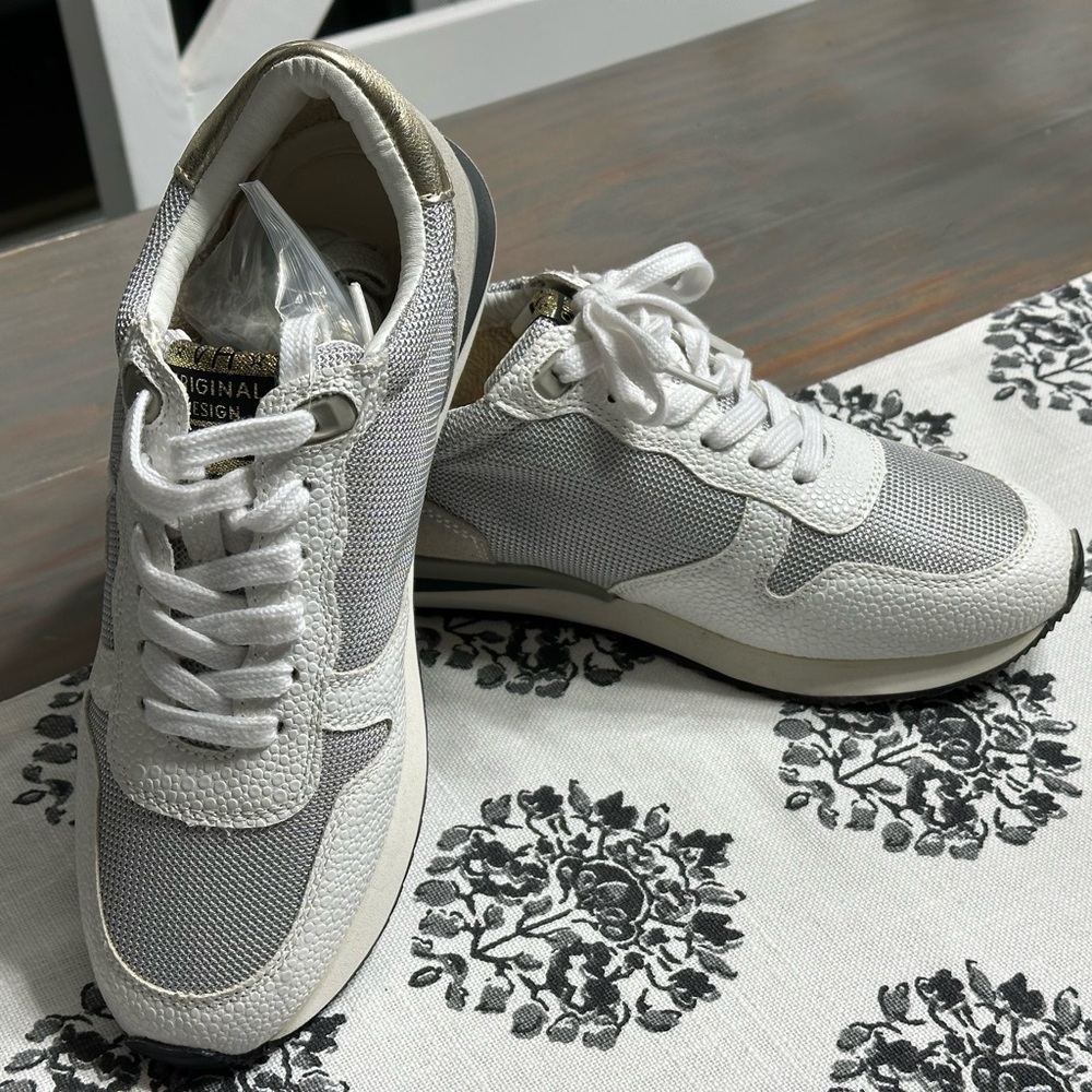 Vintage Havana Gray and White Sneakers